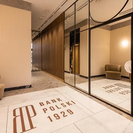 Flatbook - Center Bank Polsk アパート