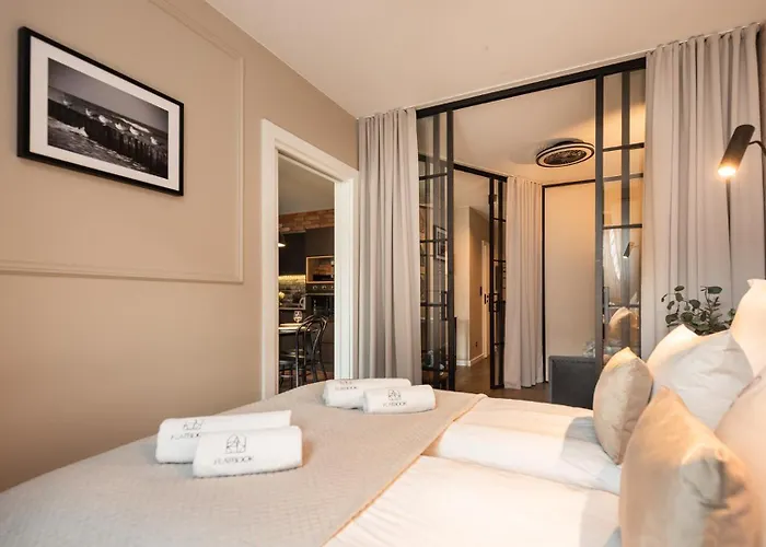 Apartment Flatbook - Center Bank Polsk